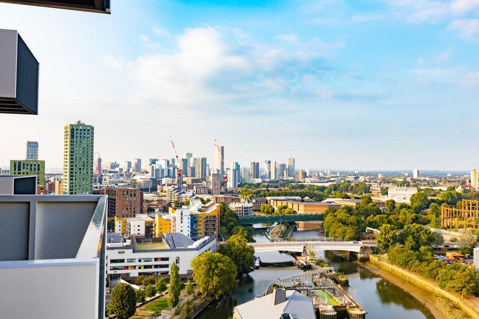 Luxury Apt Near Canary Wharf With Stunning Views Londres Exterior foto